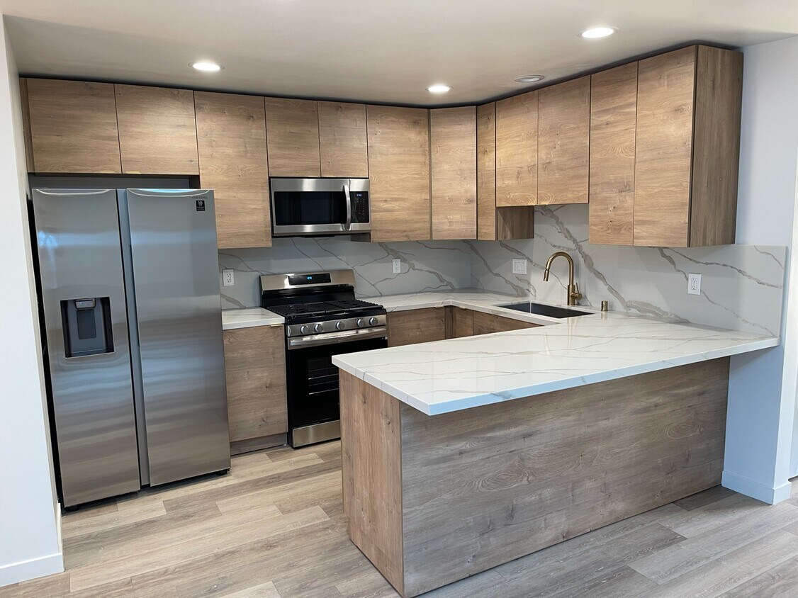 5679 Dorothy Way