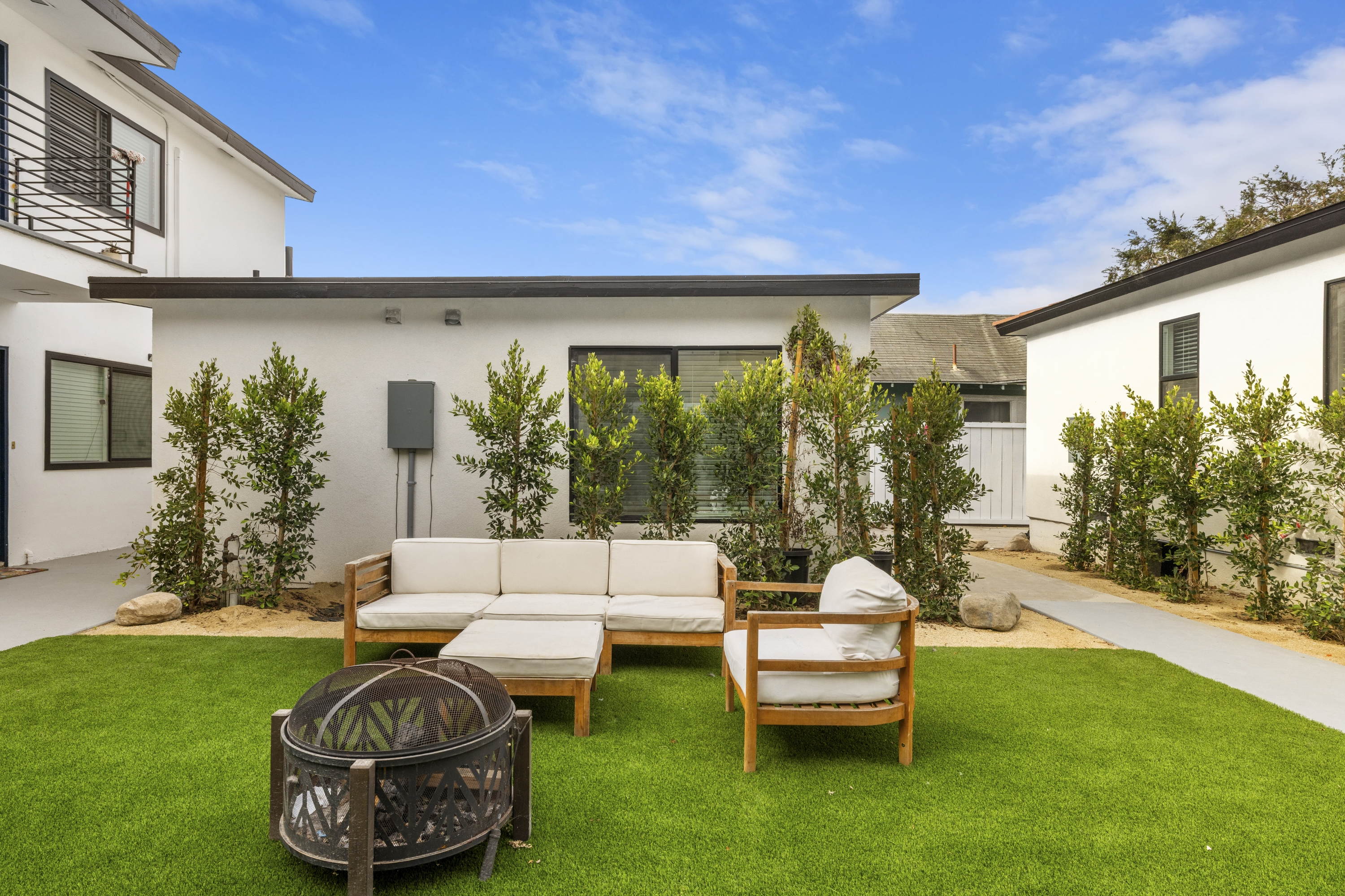 4473 Louisiana Street - E